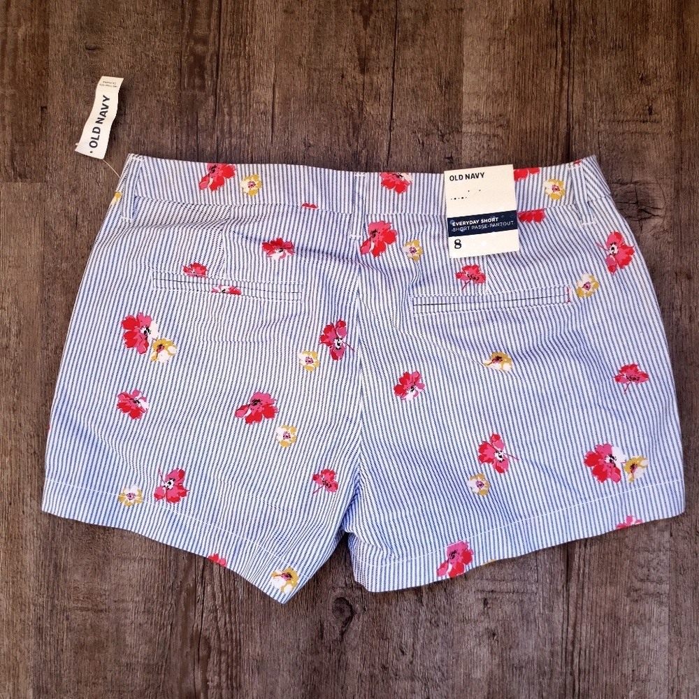 Patterned shorts - Picture 2 of 4